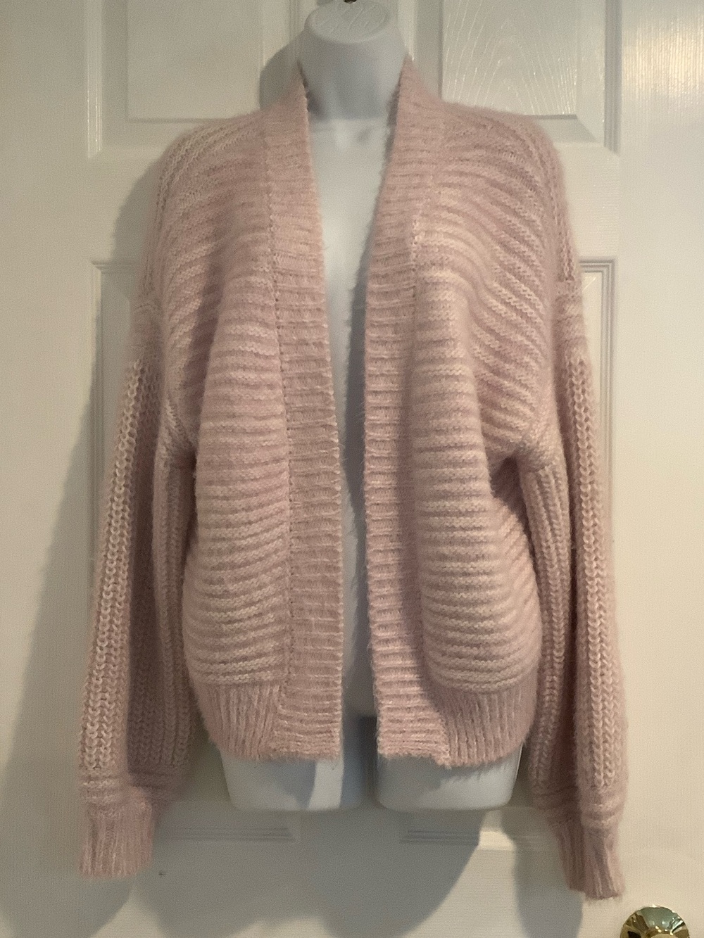 AKEMI+KIN ANTHROPOLOGIE Pink/Lilac Fuzzy Oversized Soft Open Front Fall Sweater